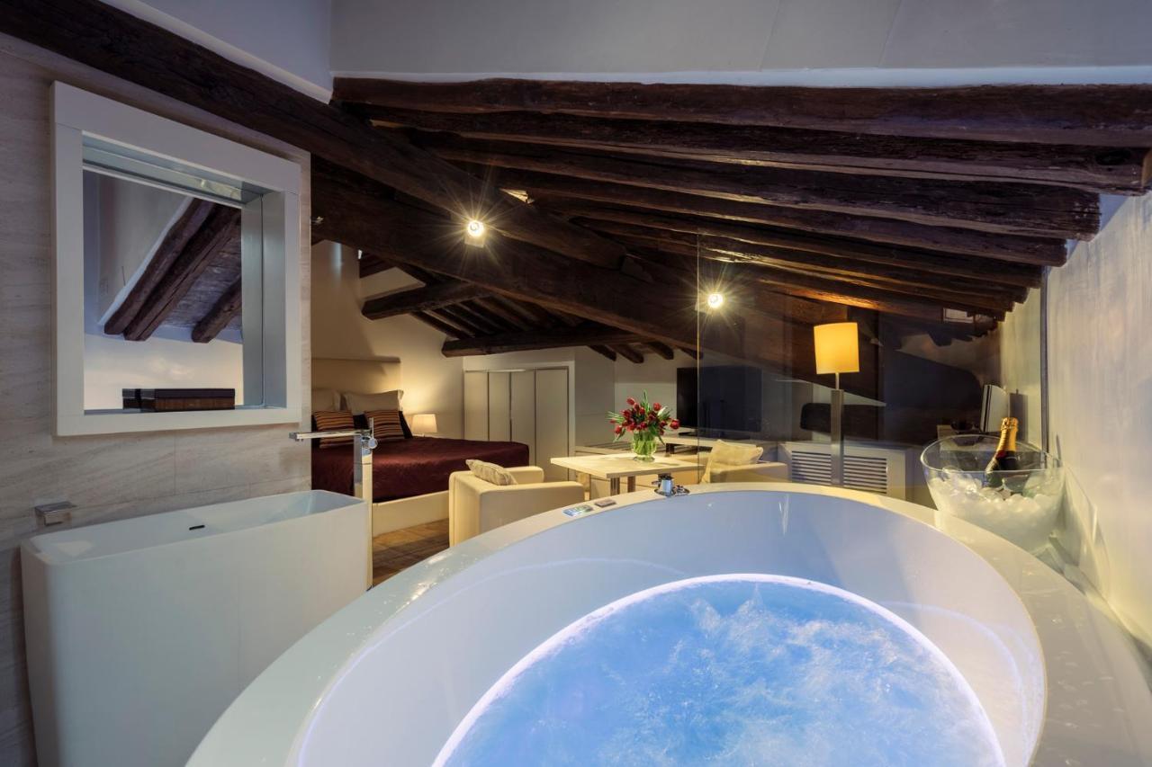 Exclusive Suite Spa Bath