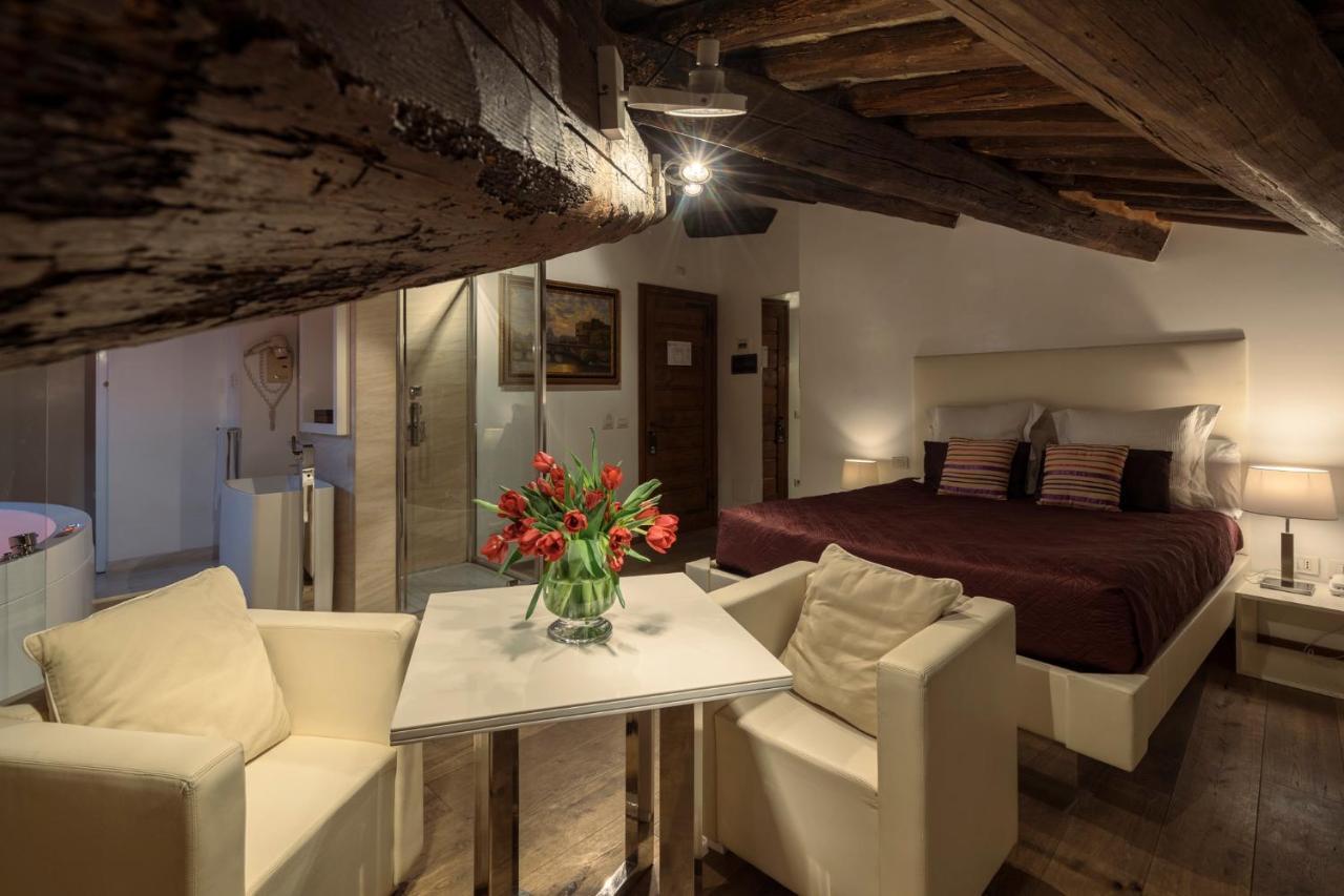 Exclusive Suite Spa Bath