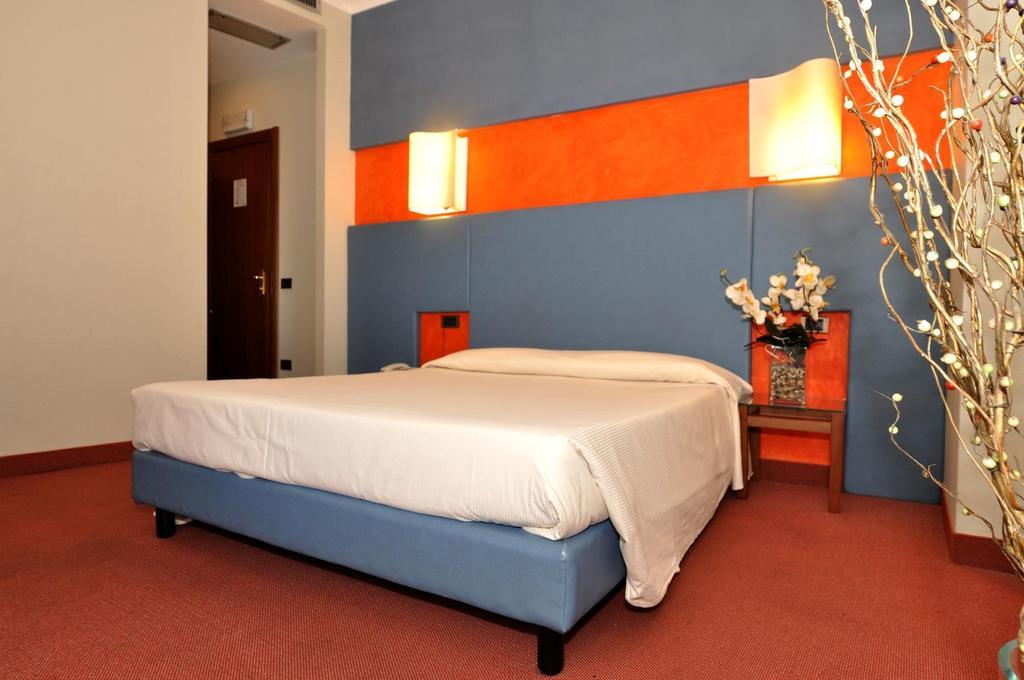 Double Room,12495232:|0|0|Double Room