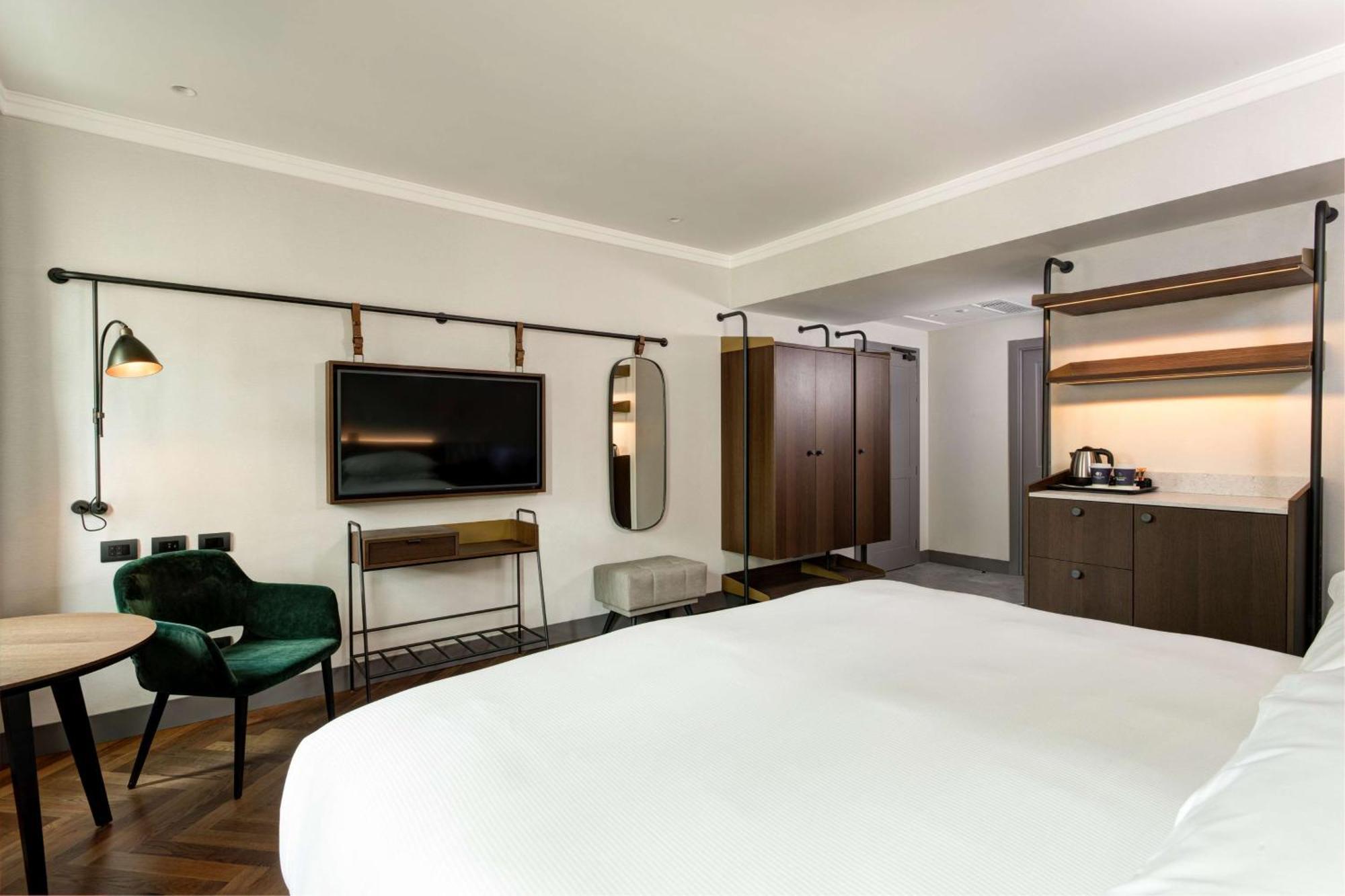King Room Mobility Access
