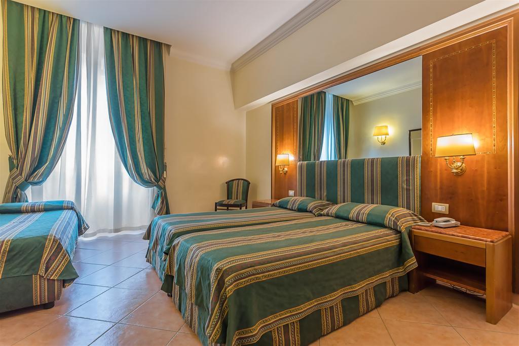 Triple Room,703791895:JPEG