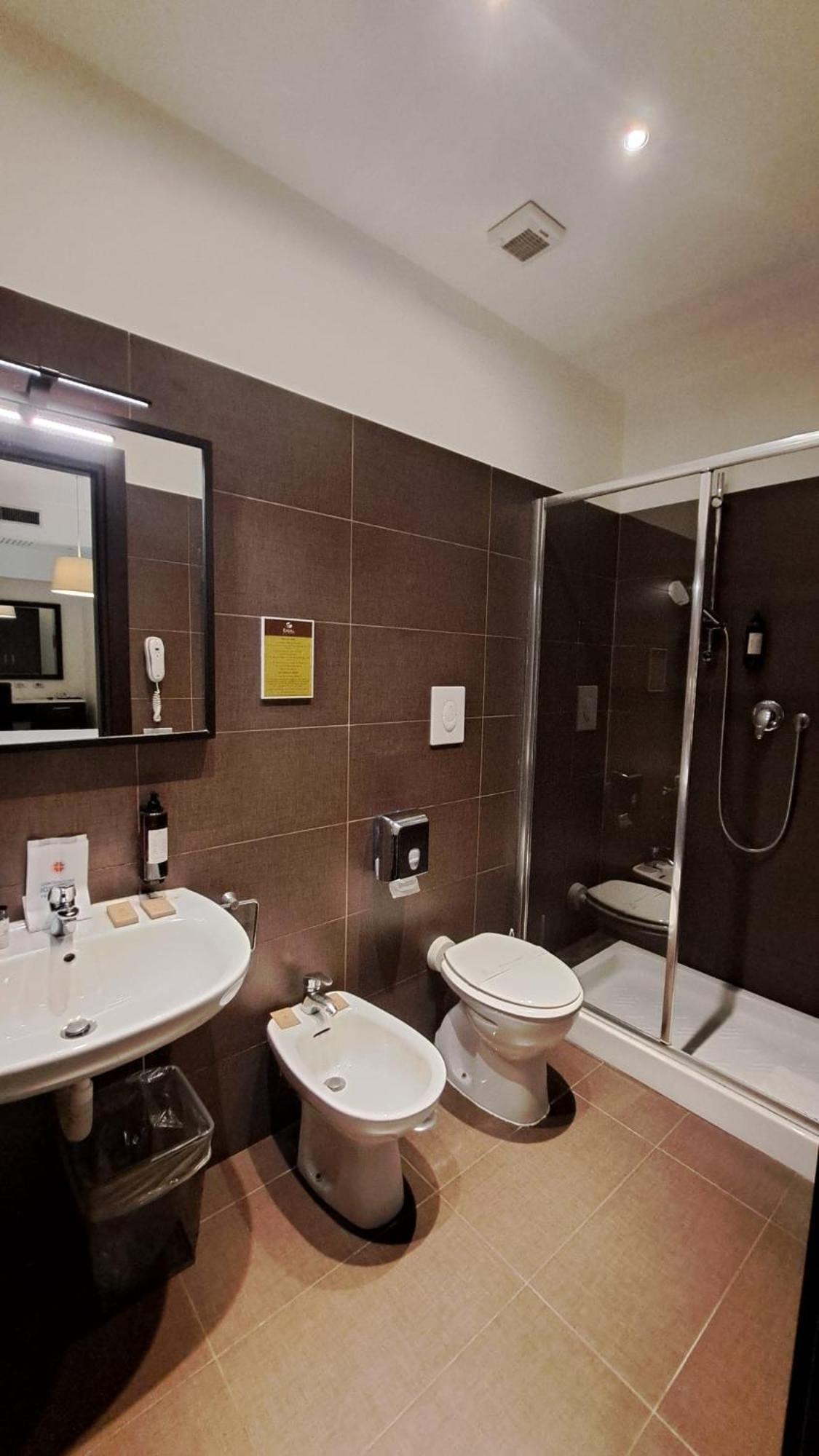 Superior Double or Twin Room,1602328570:JPEG