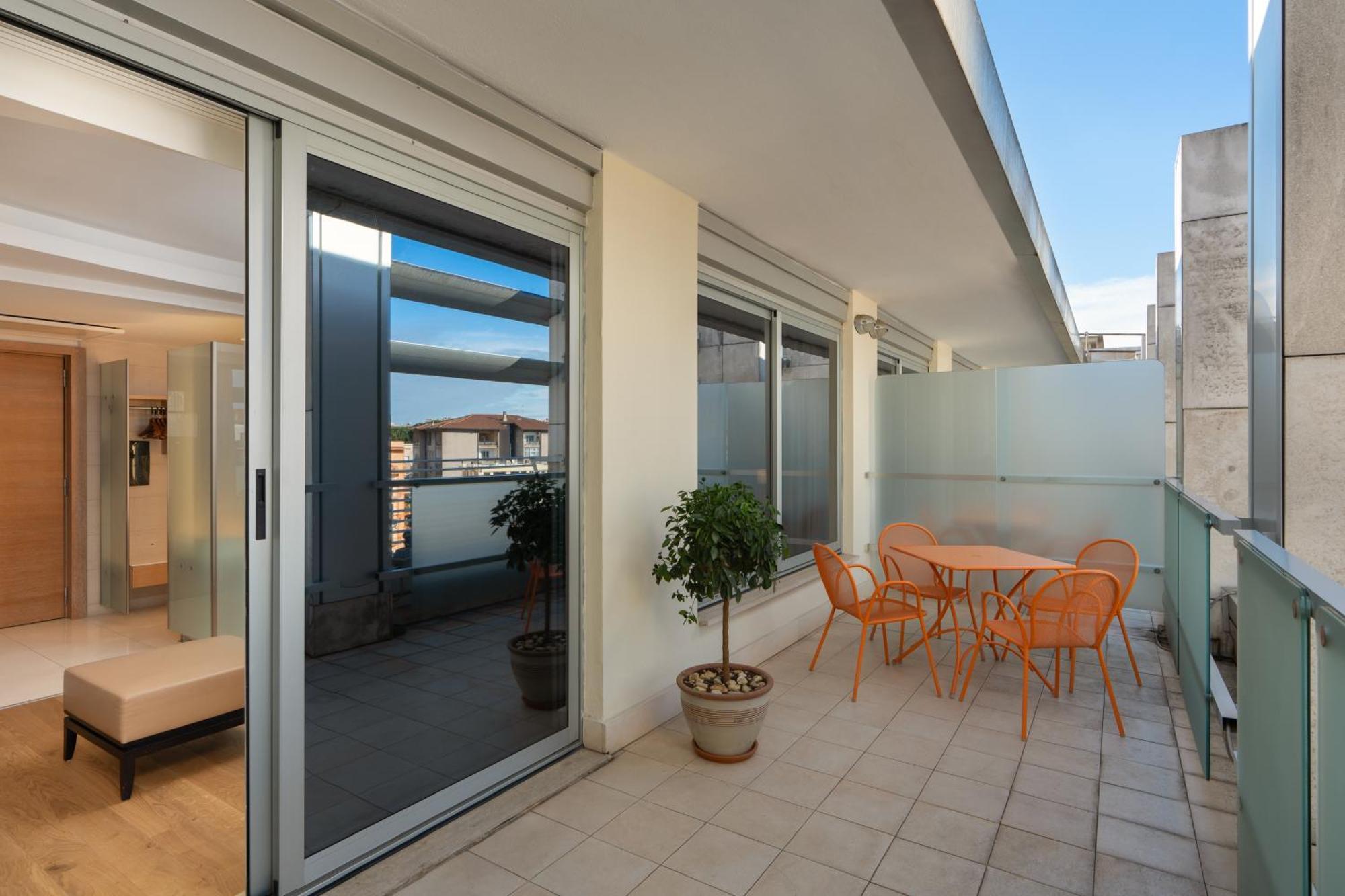 Camera Matrimoniale Familiare con Balcone