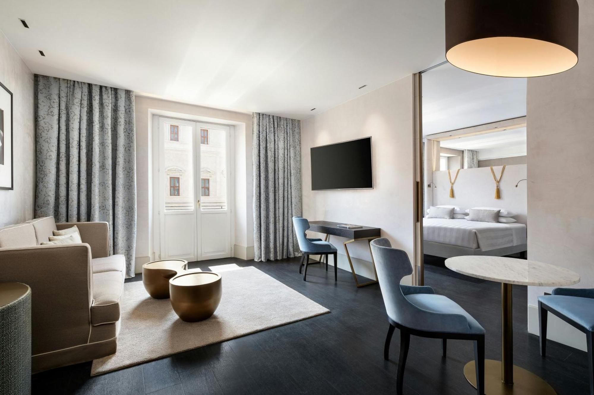 One-Bedroom King Suite with City View,1643134210:JPEG