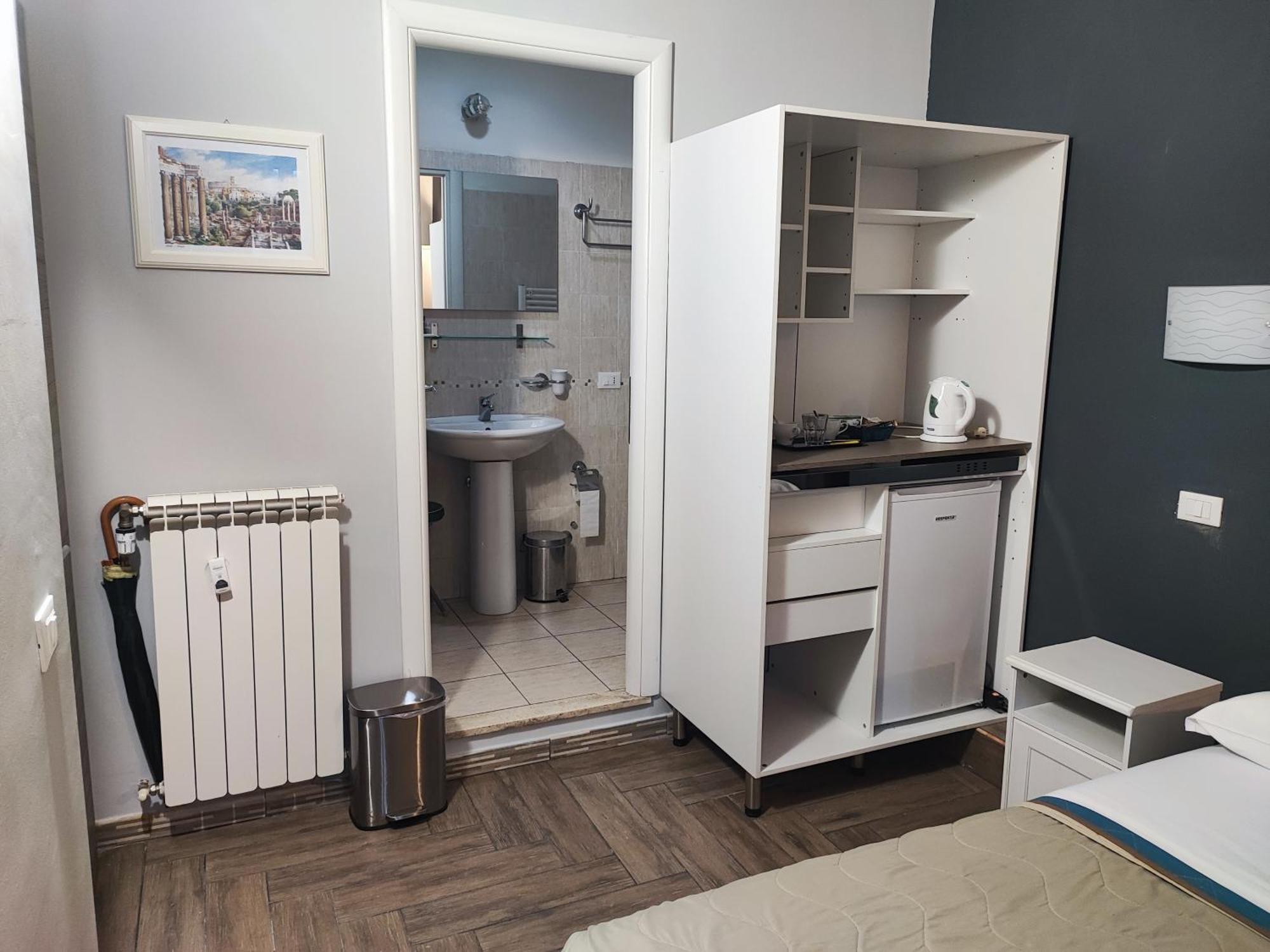 Quarto Duplo com Casa de Banho Privativa