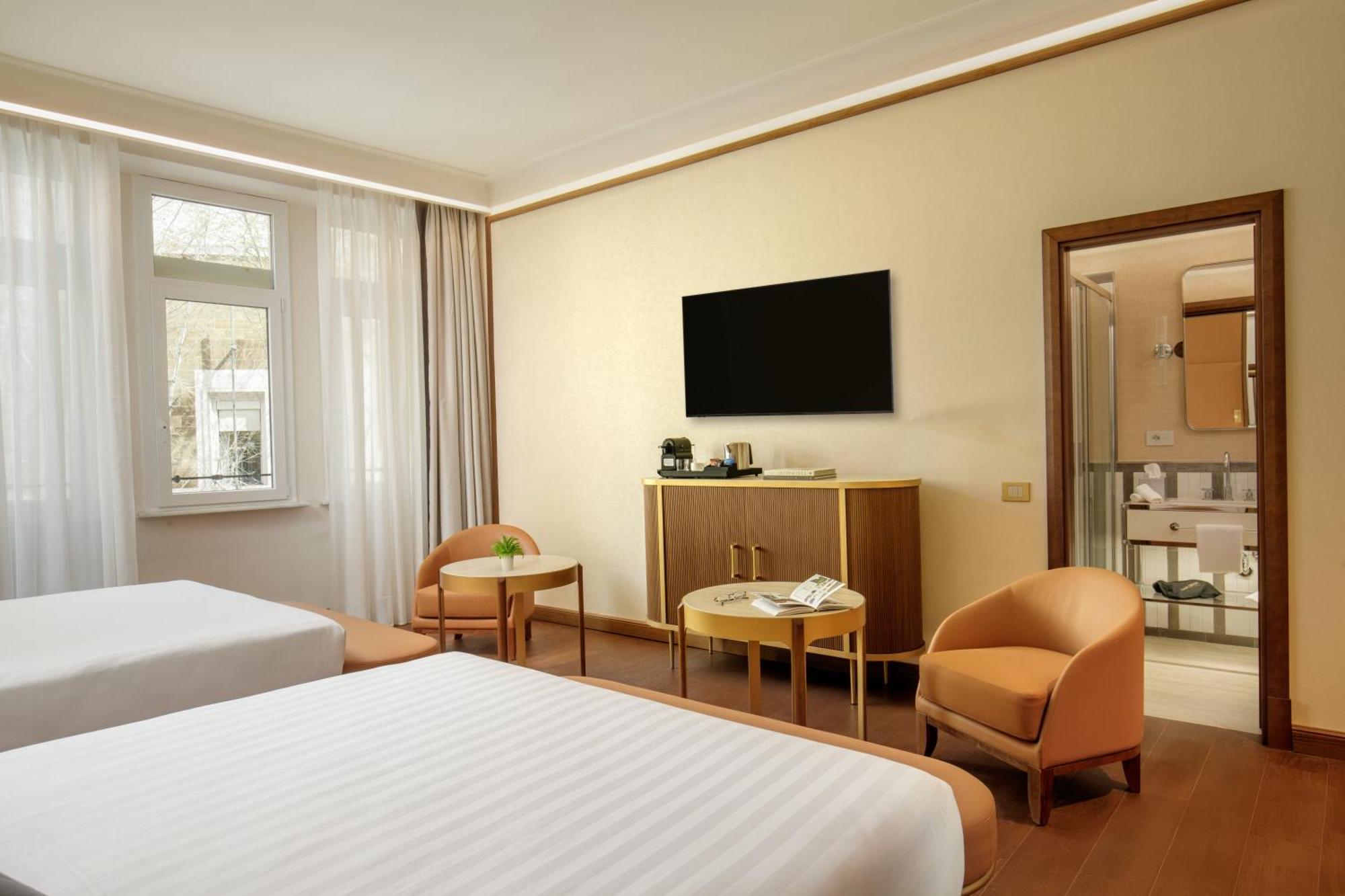 Quarto Deluxe com Cama Queen-size