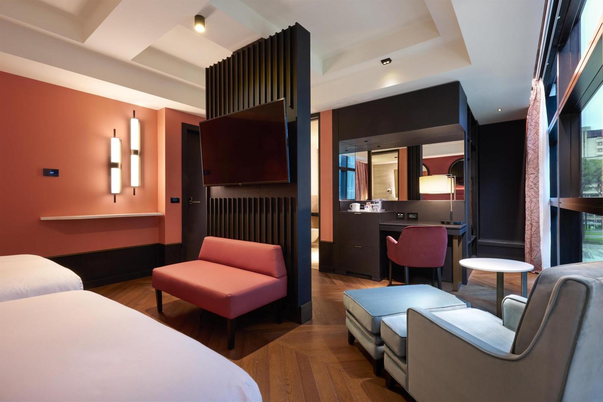 Twin Room Mobility Access