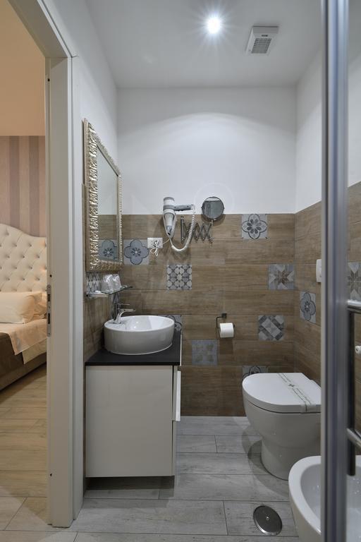 Large Double or Twin Room