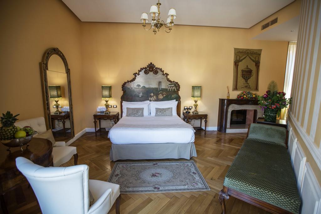 Quarto Triplo com Varanda