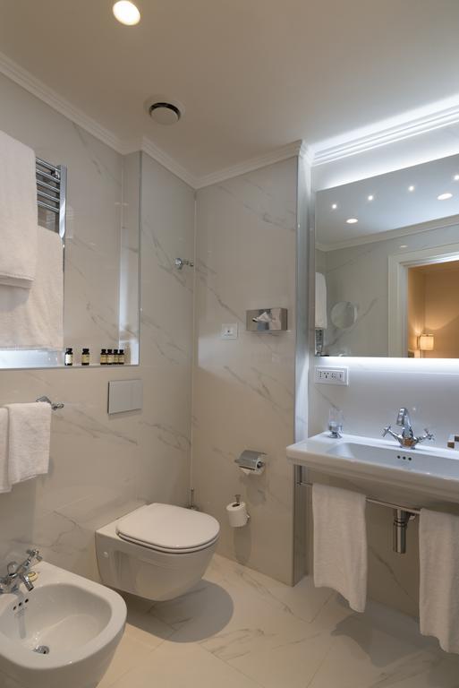 Quarto Duplo Superior (1 Adulto)