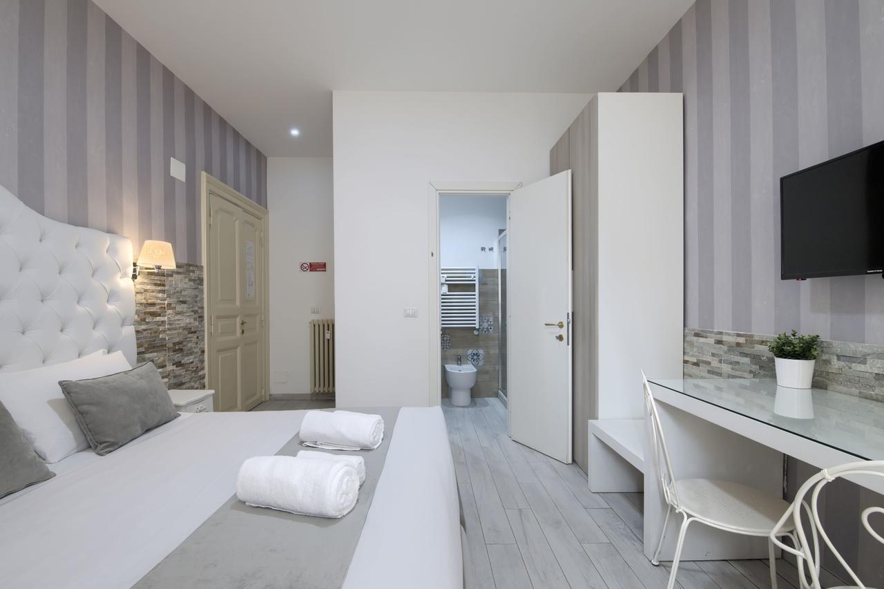 Large Double or Twin Room