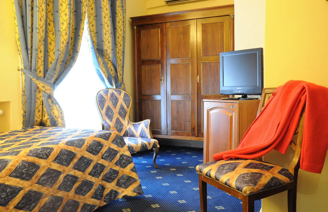 Hotel Napoleon-1