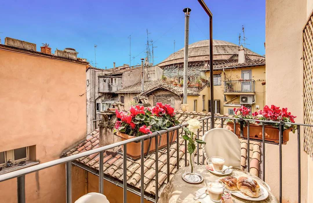 Pantheonview - Luxury Suites-1