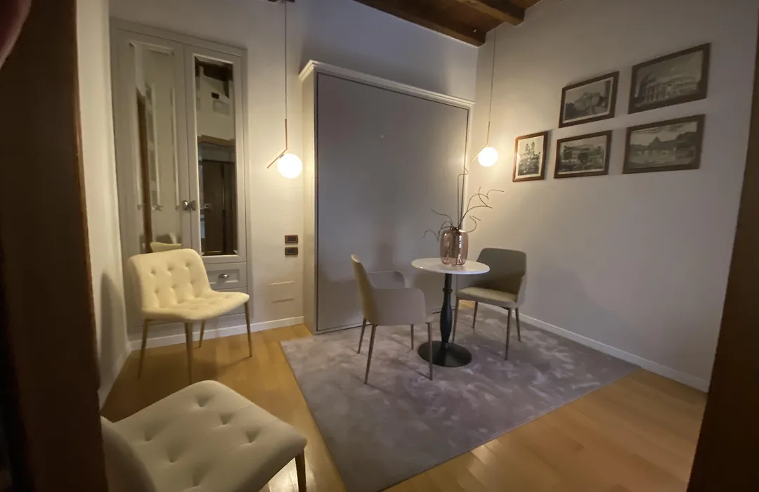 Condotti Rooms-1