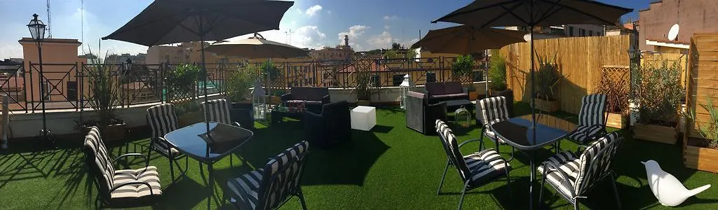 Hotel Dock-1