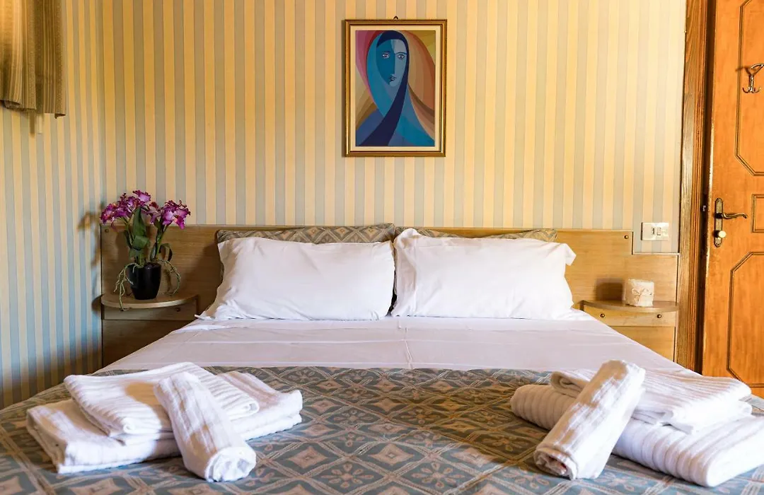 Aurelia Residence San Pietro Aparthotel-1