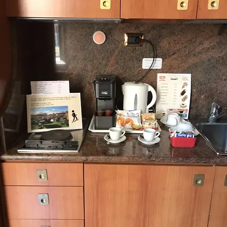 Hotel Dock-2