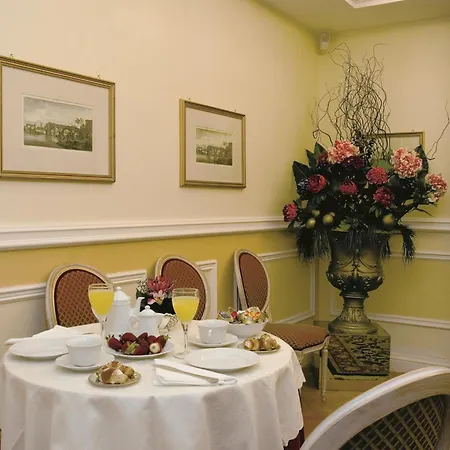 Relais Hotel Antico Palazzo Rospigliosi-2