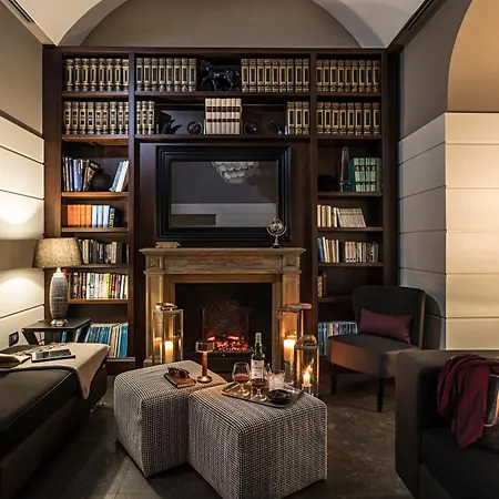 The Independent Hotel-3