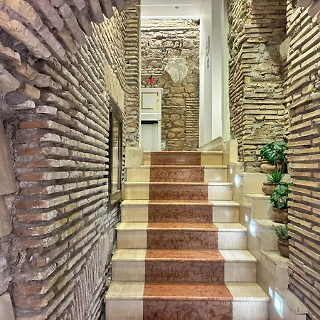 Pantheonview - Luxury Suites-3