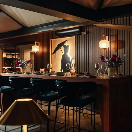 Hotel 77 Seventy-Seven - Maison D'Art Collection-3