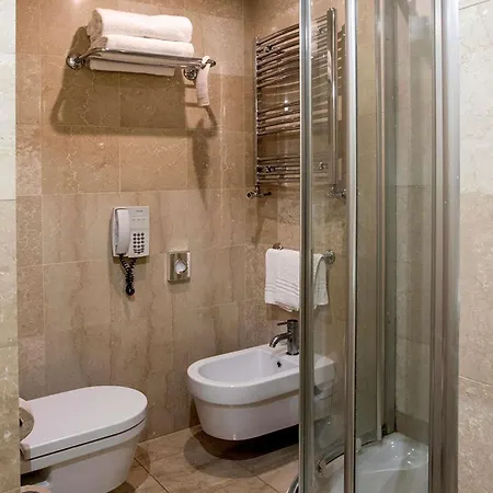 Mercure Roma Centro Saint John-2