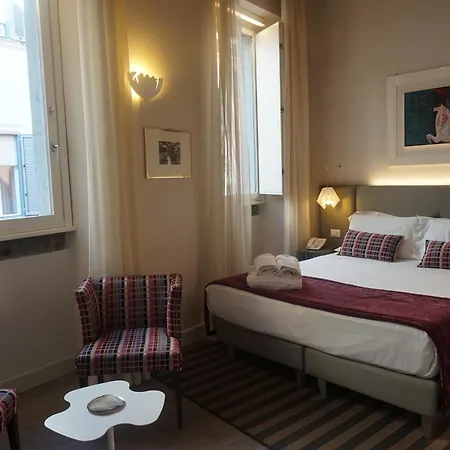 Trevi Palace Luxury Inn-3
